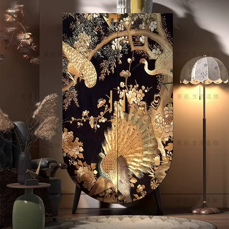 Meuble de rangement vintage avec portes et étagères