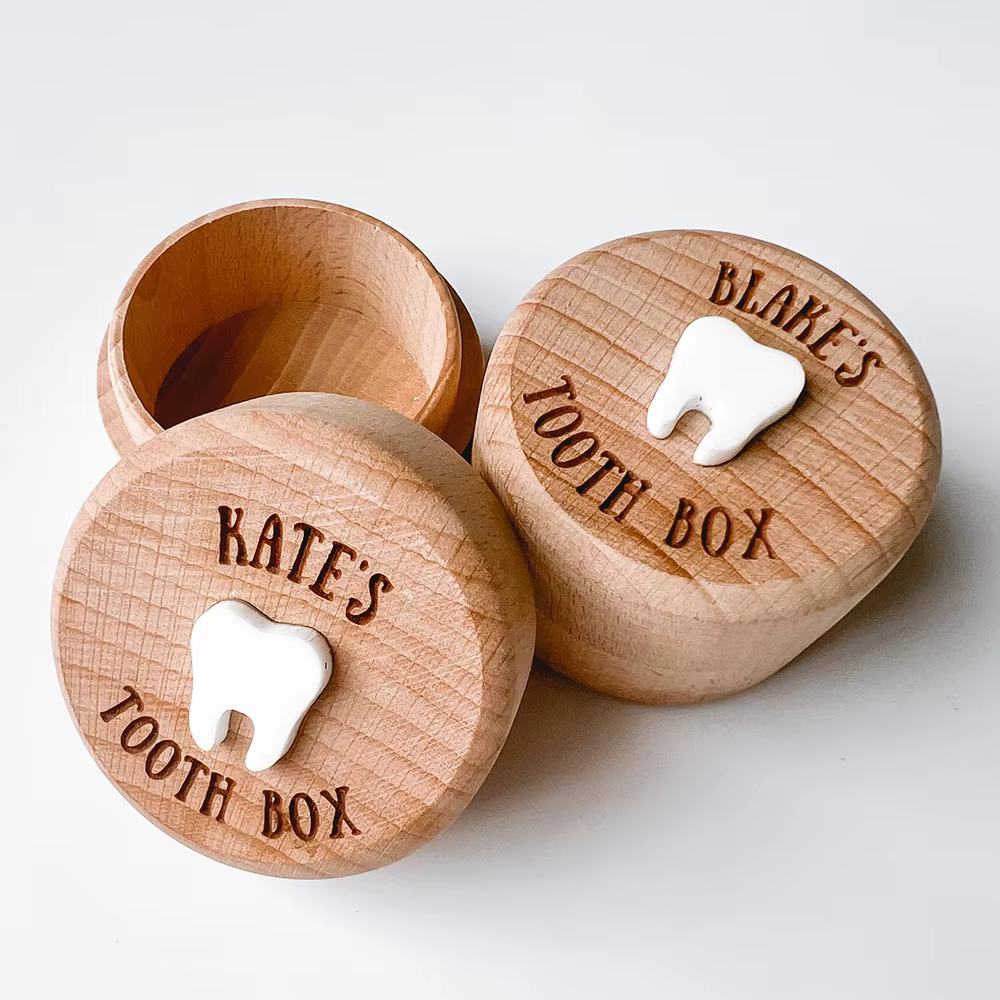 Boîte en bois de hêtre féerique des dents avec nom personnalisé