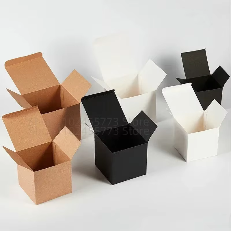 Boîte carrée pliante en papier Kraft