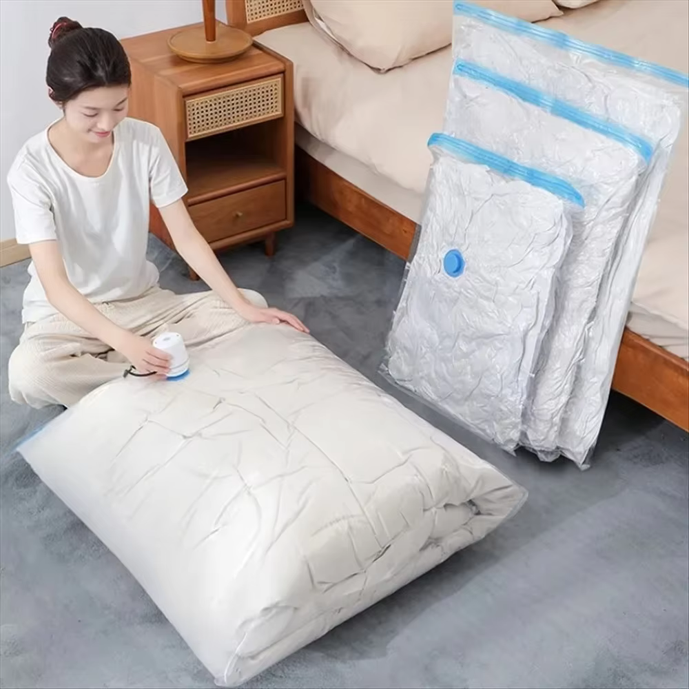 Sacs sous vide pour le rangement des vêtements