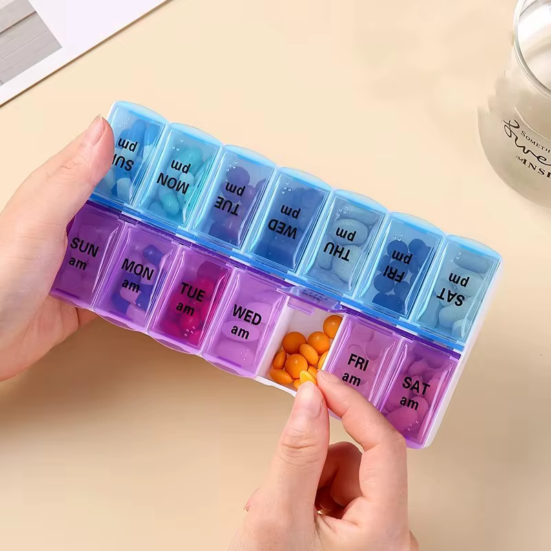 Boîte à médicaments pratique portable de 14 jours