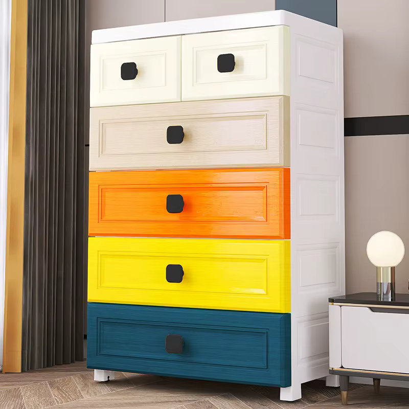 Armoire de rangement épaisse