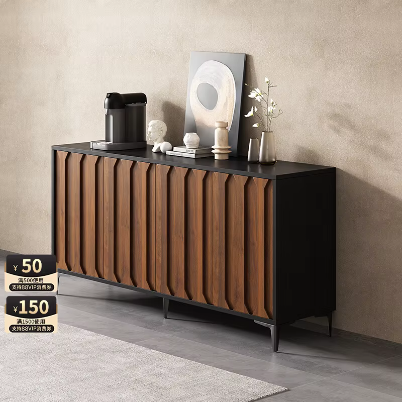 Armoire basse de rangement en bois massif personnalisée