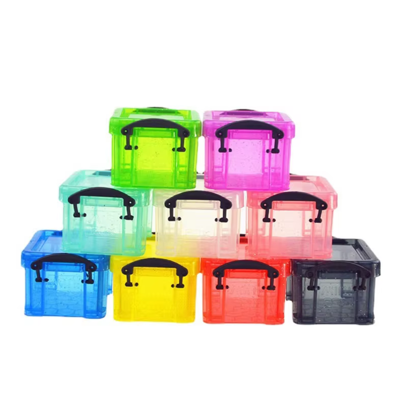 Mini boîte en plastique avec couvercle verrouillable