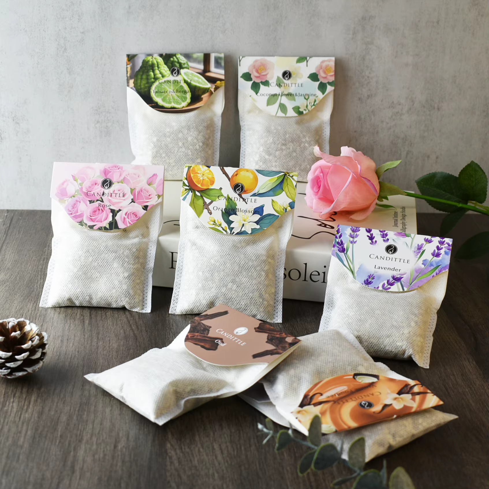 Sachet parfumé en papier suspendu avec crochet