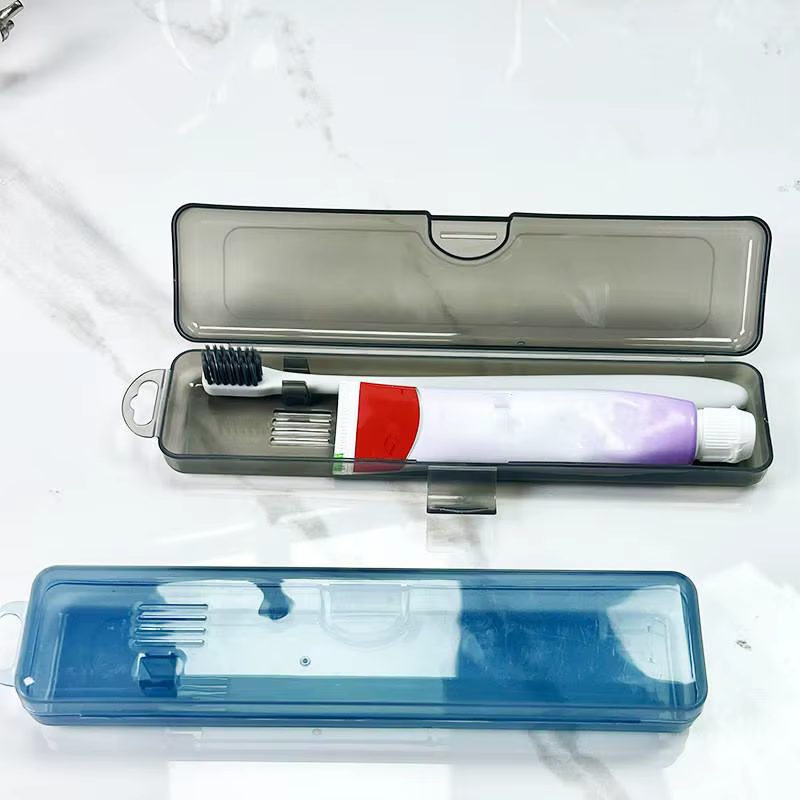 Boîte à brosse à dents transparente