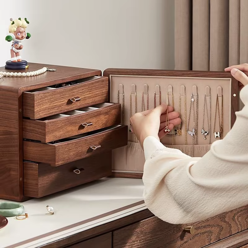 Boîte à bijoux en bois avec serrure
