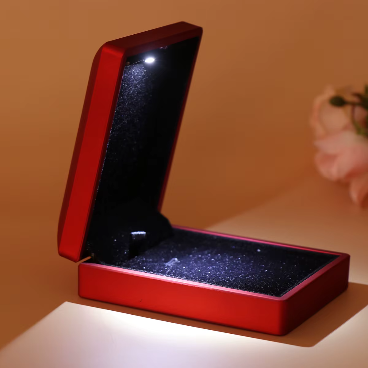 Boîte à bijoux élégante éclairée par Led