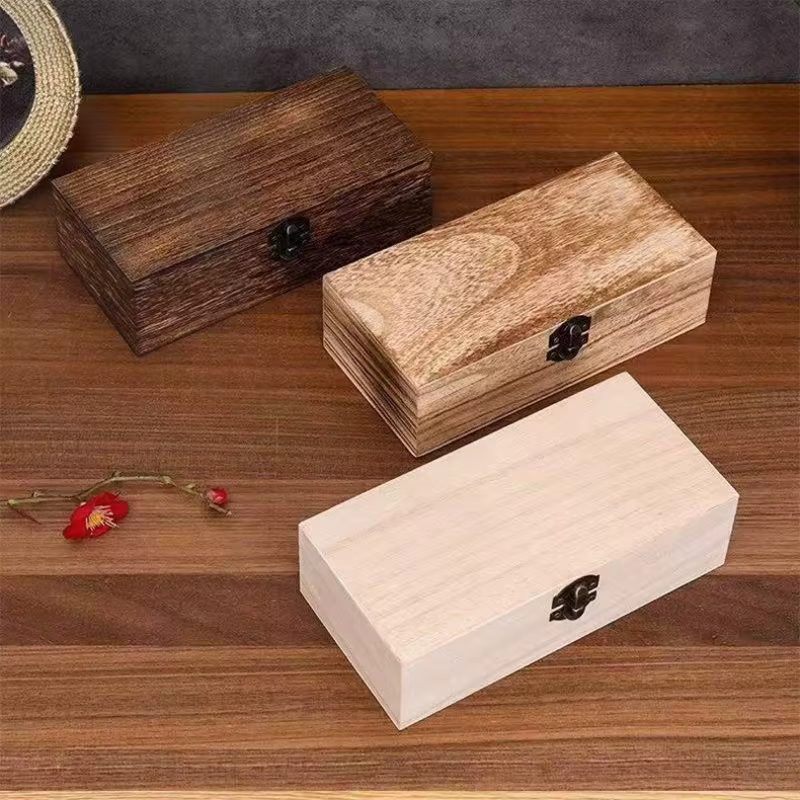 Boîte-cadeau en bois rectangulaire